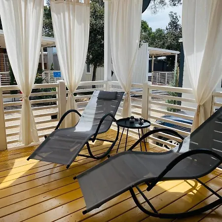 Mendula Ii Biograd Na Moru
